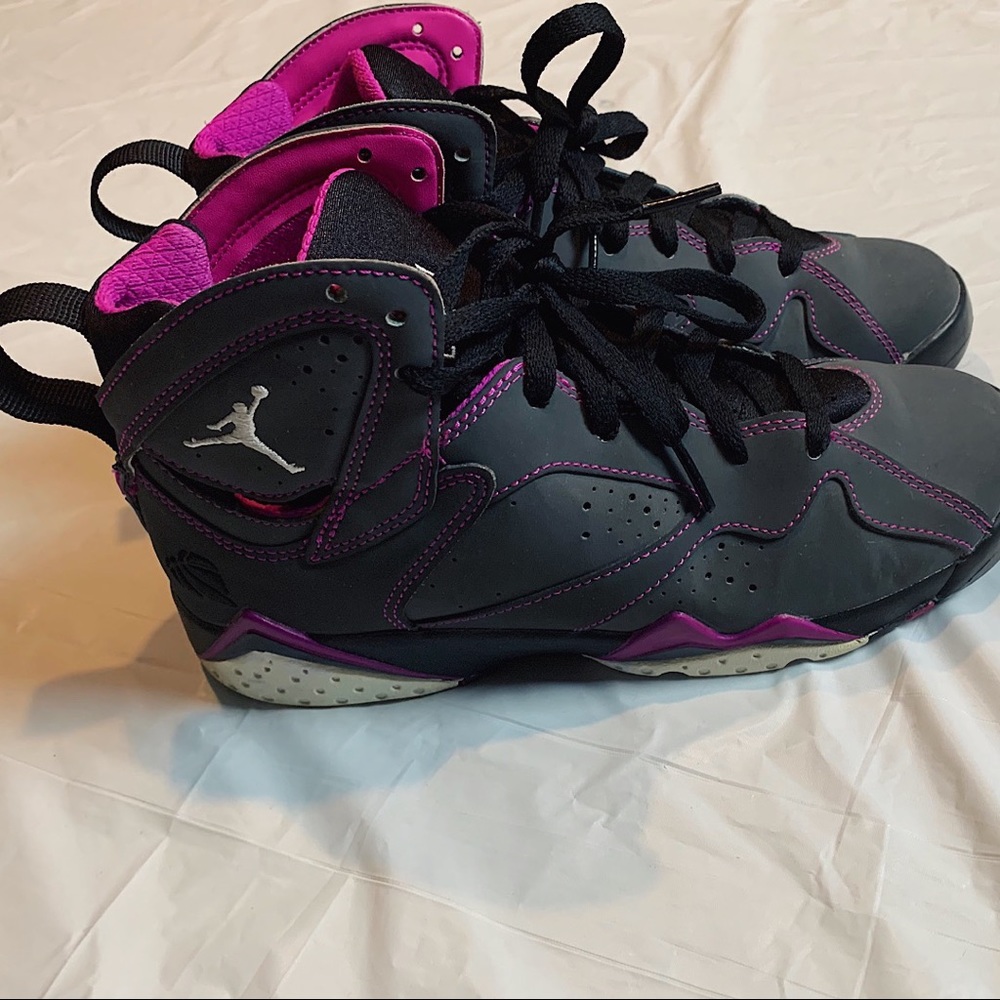 Women size 6 Jordan 7 Retro  Grey Black Purple